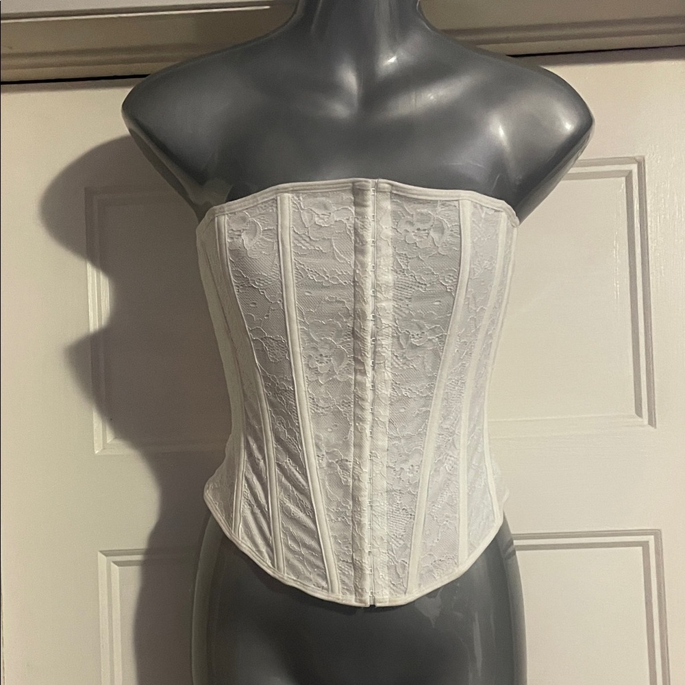 Elegant White Lace Corset